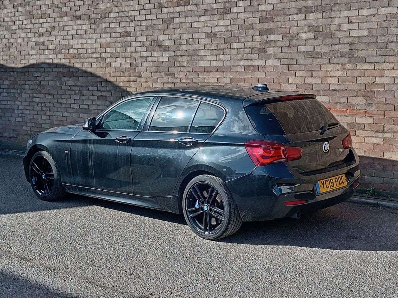 A 2019 BMW 1 SERIES 1.5 118i GPF M Sport Shadow Edition Hatchback 5dr Petrol Auto Euro 6 (s/s) A 2019 BMW 1 SERIES 1.5 118i GPF M Sport Shadow Edition Hatchback 5dr Petrol Auto Euro 6 (s/s)