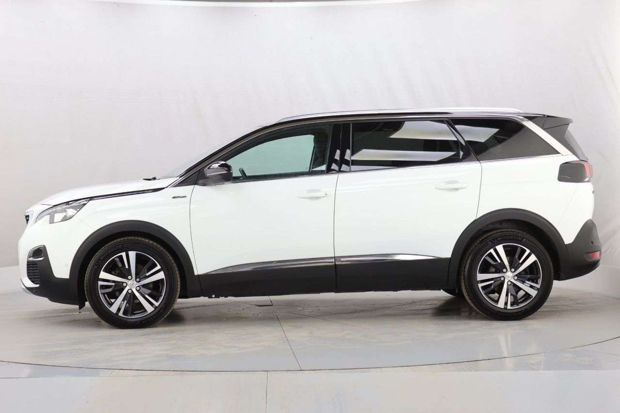 2019 PEUGEOT 5008 2019 PEUGEOT 5008