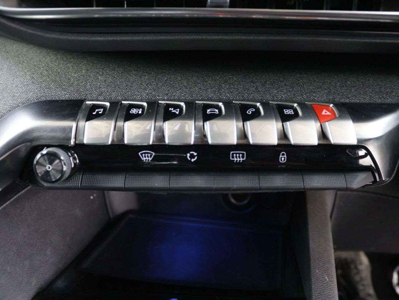 2019 PEUGEOT 5008 2019 PEUGEOT 5008