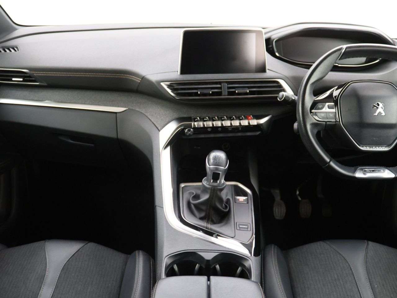 2019 PEUGEOT 5008 2019 PEUGEOT 5008