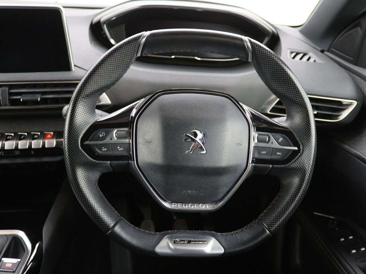 2019 PEUGEOT 5008 2019 PEUGEOT 5008