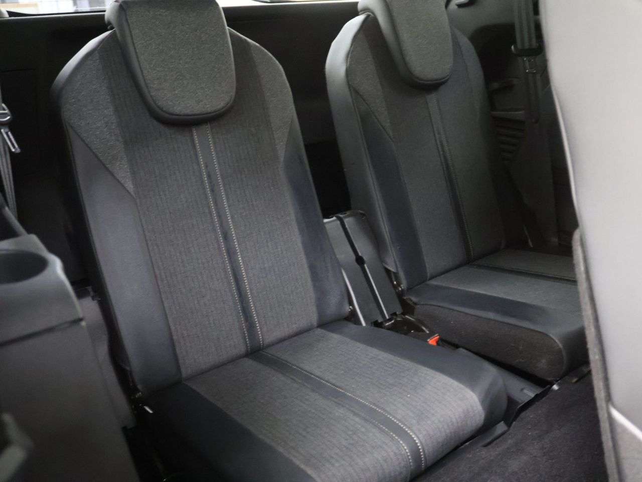 2019 PEUGEOT 5008 2019 PEUGEOT 5008