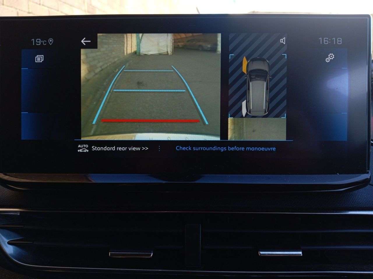 A 2021 PEUGEOT 5008 1.2 PureTech Allure Premium SUV 5dr Petrol Manual Euro 6 (s/s) (130 ps) A 2021 PEUGEOT 5008 1.2 PureTech Allure Premium SUV 5dr Petrol Manual Euro 6 (s/s) (130 ps)