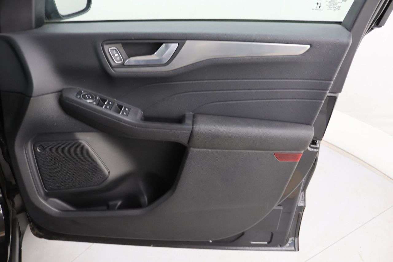 2022 FORD KUGA 2022 FORD KUGA