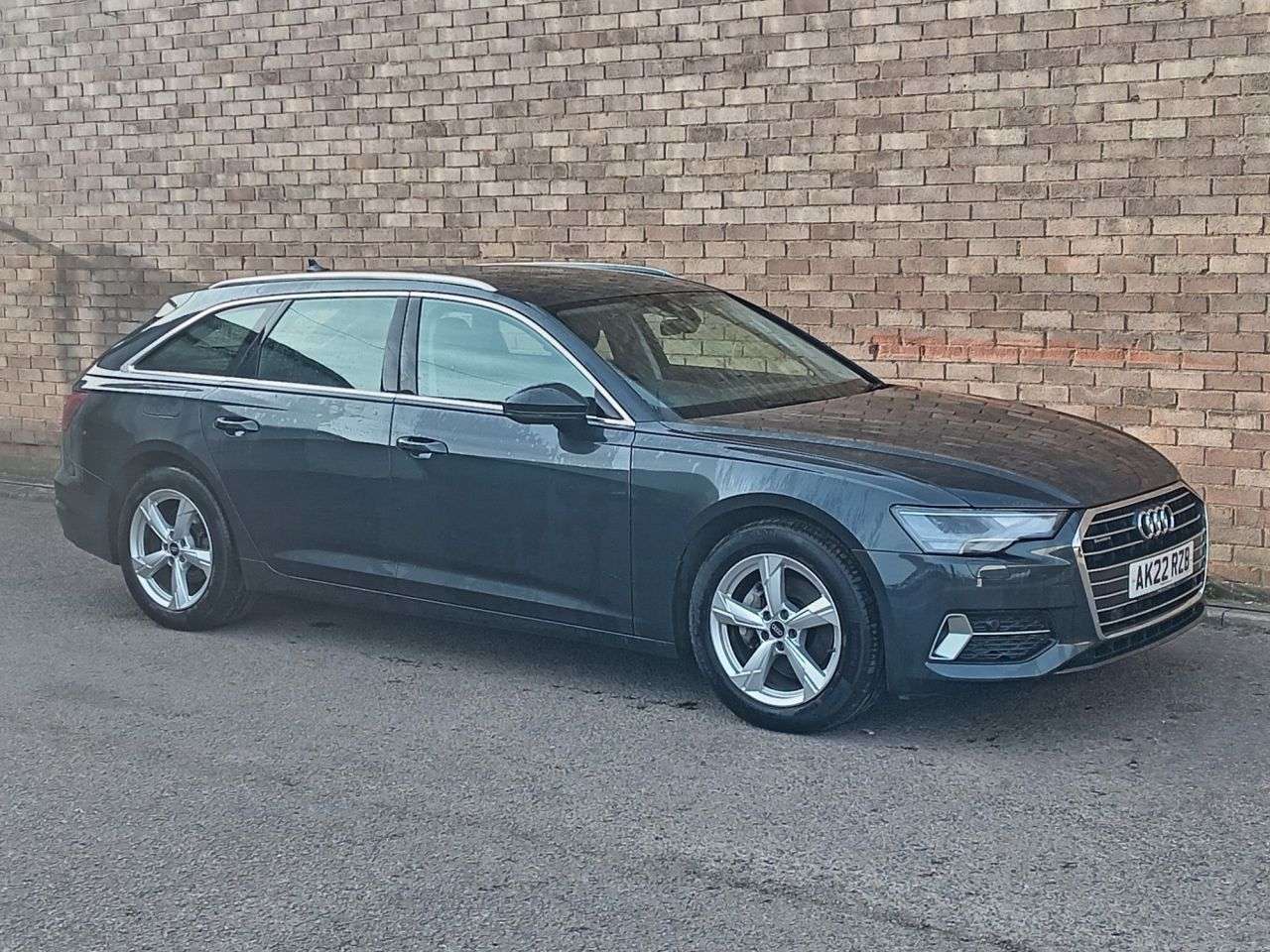 A 2022 AUDI A6 AVANT 2.0 TDI 40 Sport Estate 5dr Diesel S Tronic quattro Euro 6 (s/s) (204 ps) A 2022 AUDI A6 AVANT 2.0 TDI 40 Sport Estate 5dr Diesel S Tronic quattro Euro 6 (s/s) (204 ps)