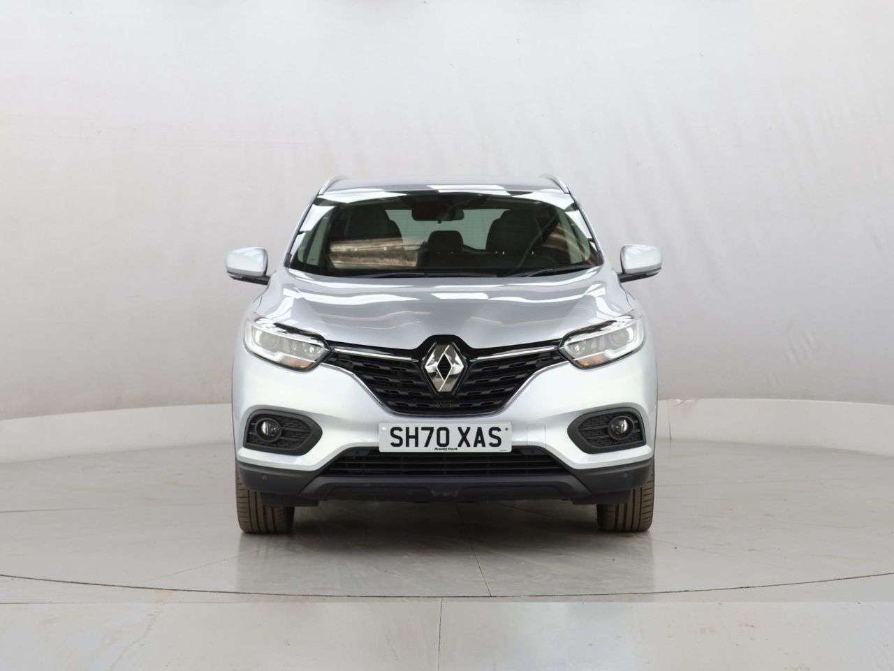 A 2020 RENAULT KADJAR 1.3 TCe Iconic SUV 5dr Petrol Manual Euro 6 (s/s) (140 ps) A 2020 RENAULT KADJAR 1.3 TCe Iconic SUV 5dr Petrol Manual Euro 6 (s/s) (140 ps)