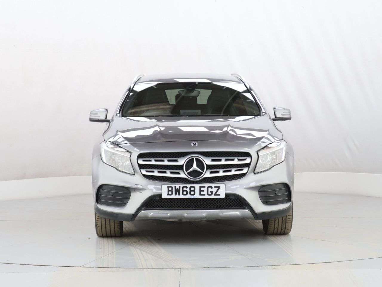 A 2019 MERCEDES-BENZ GLA CLASS 1.6 GLA200 AMG Line (Executive) SUV 5dr Petrol 7G-DCT Euro 6 (s/s) (156 ps) A 2019 MERCEDES-BENZ GLA CLASS 1.6 GLA200 AMG Line (Executive) SUV 5dr Petrol 7G-DCT Euro 6 (s/s) (156 ps)