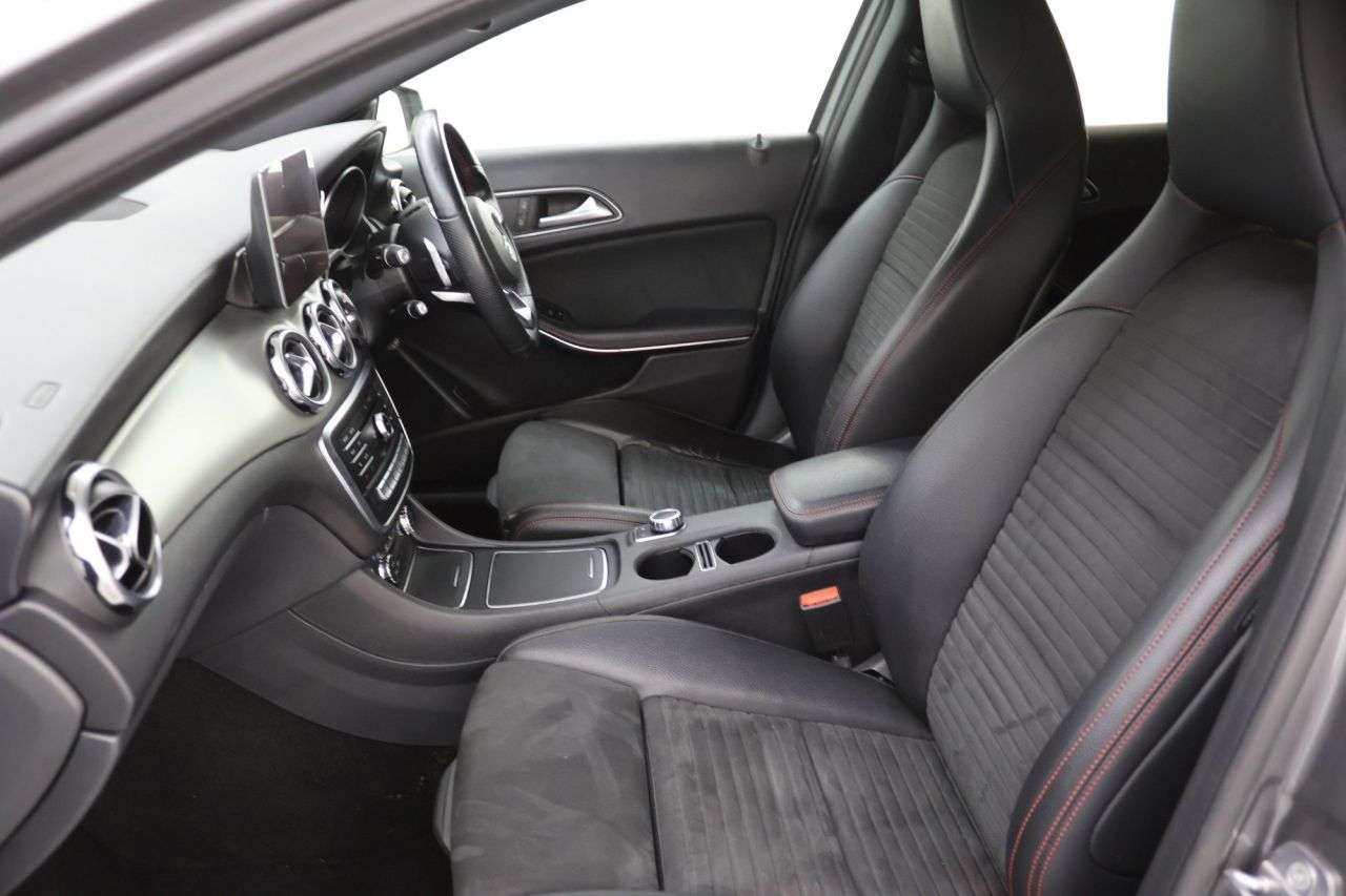 2019 MERCEDES-BENZ GLA CLASS 2019 MERCEDES-BENZ GLA CLASS