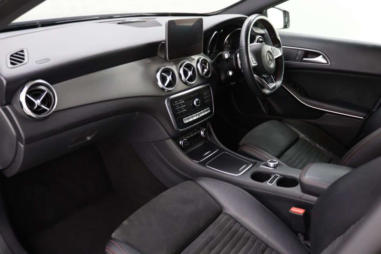 2019 MERCEDES-BENZ GLA CLASS 2019 MERCEDES-BENZ GLA CLASS