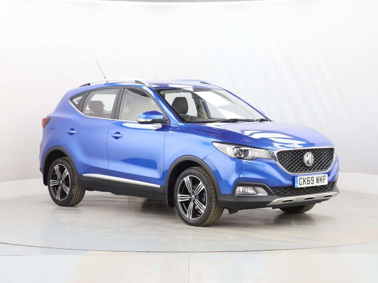 A 2019 MG MG ZS 1.0 T-GDI Exclusive SUV 5dr Petrol Auto Euro 6 (111 ps) A 2019 MG MG ZS 1.0 T-GDI Exclusive SUV 5dr Petrol Auto Euro 6 (111 ps)