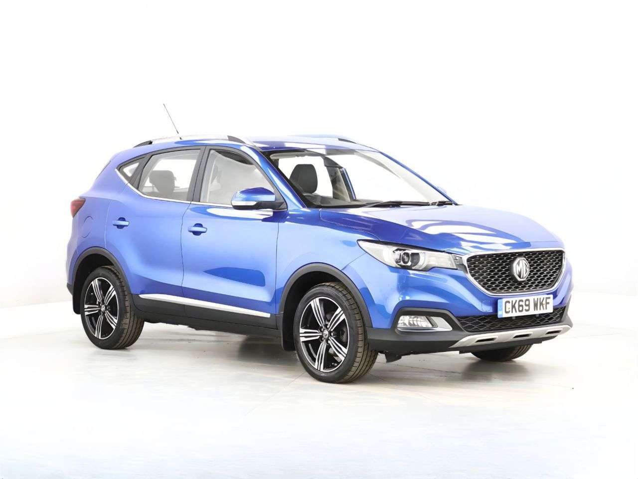A 2019 MG MG ZS 1.0 T-GDI Exclusive SUV 5dr Petrol Auto Euro 6 (111 ps) A 2019 MG MG ZS 1.0 T-GDI Exclusive SUV 5dr Petrol Auto Euro 6 (111 ps)