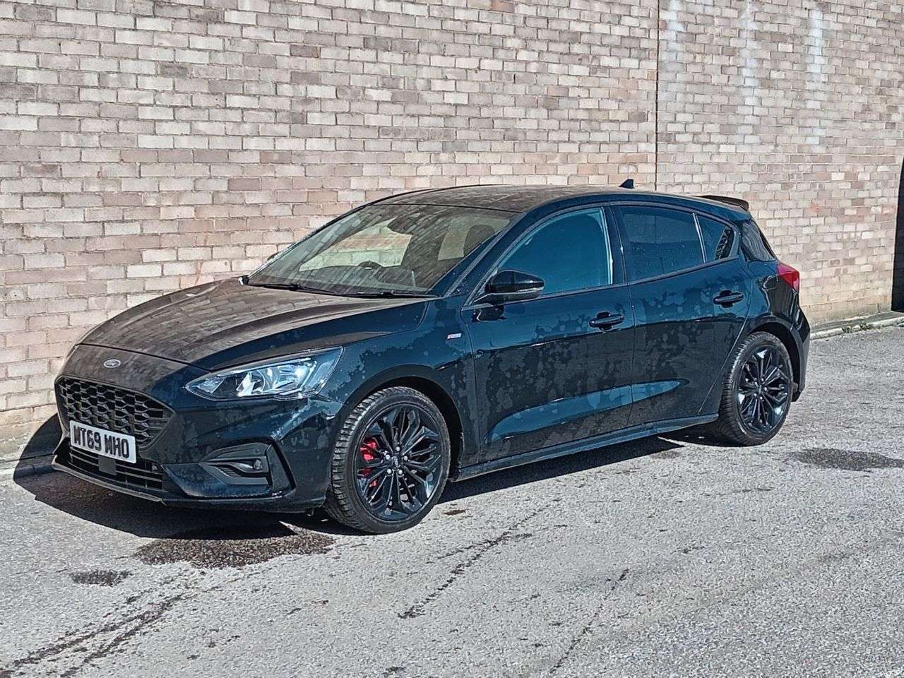A 2019 FORD FOCUS 1.5T EcoBoost ST-Line X Hatchback 5dr Petrol Manual Euro 6 (s/s) (182 ps) A 2019 FORD FOCUS 1.5T EcoBoost ST-Line X Hatchback 5dr Petrol Manual Euro 6 (s/s) (182 ps)