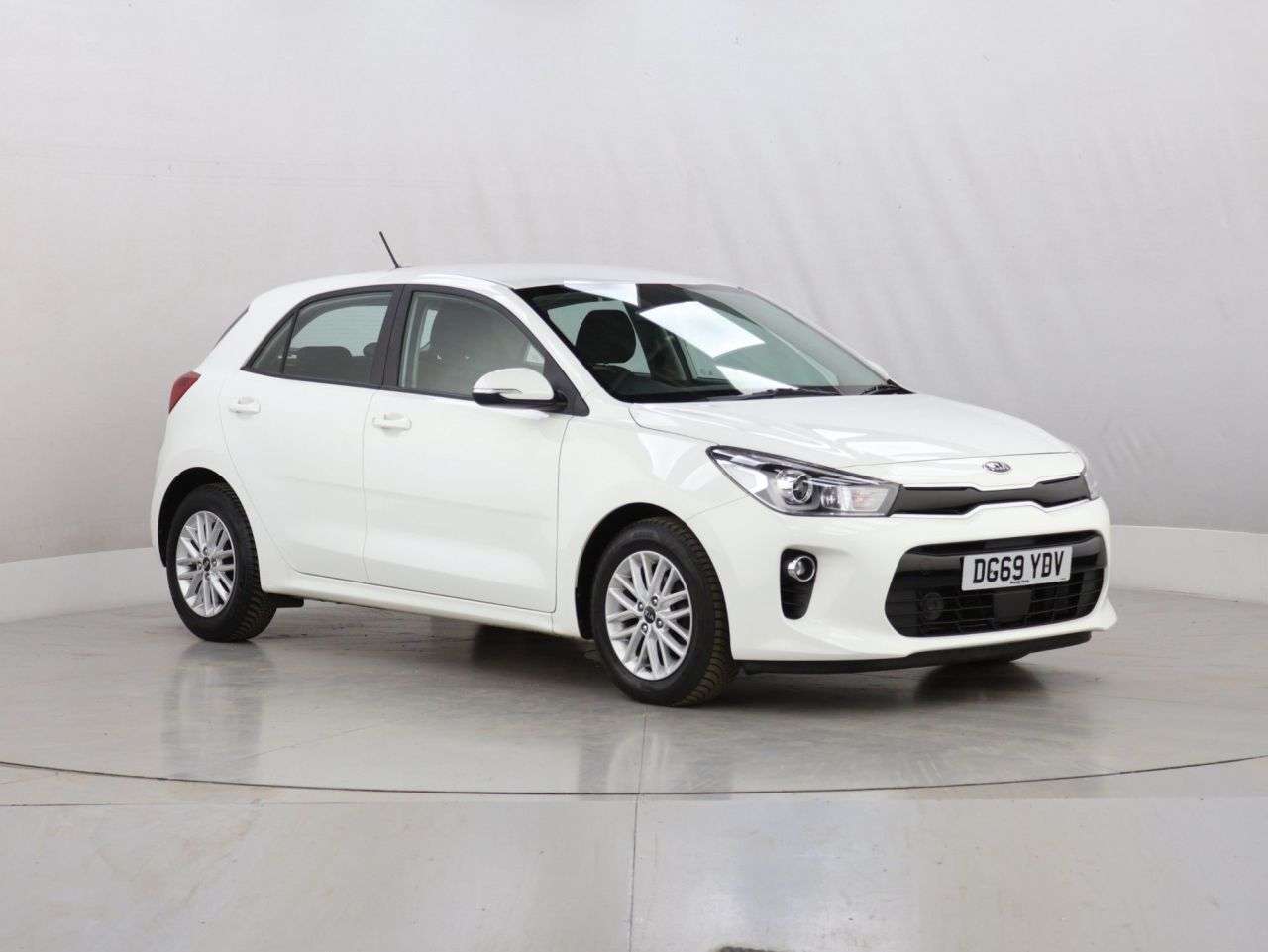 A 2019 KIA RIO 1.4 2 Hatchback 5dr Petrol Manual Euro 6 (s/s) (98 bhp) A 2019 KIA RIO 1.4 2 Hatchback 5dr Petrol Manual Euro 6 (s/s) (98 bhp)