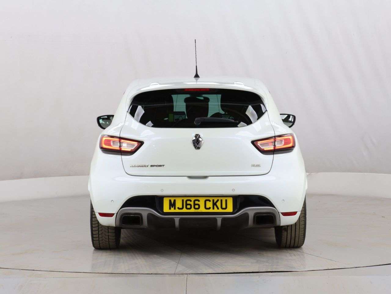 2016 RENAULT CLIO 2016 RENAULT CLIO