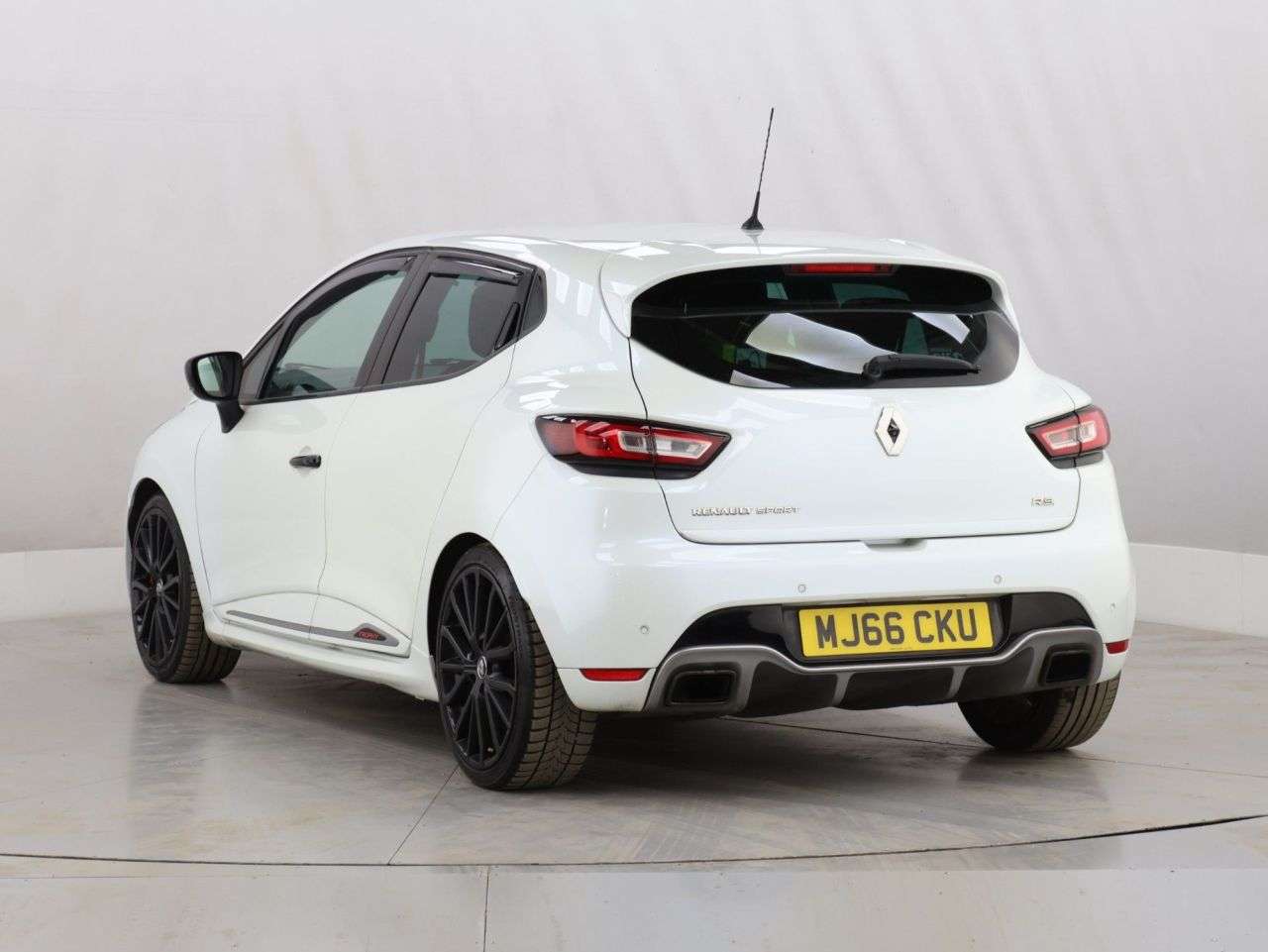 2016 RENAULT CLIO 2016 RENAULT CLIO