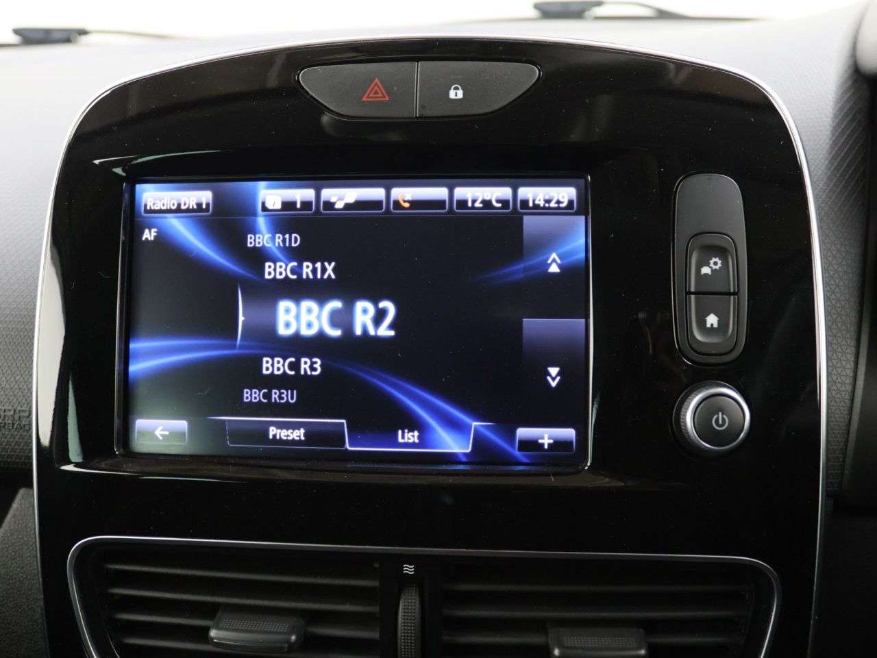 2016 RENAULT CLIO 2016 RENAULT CLIO