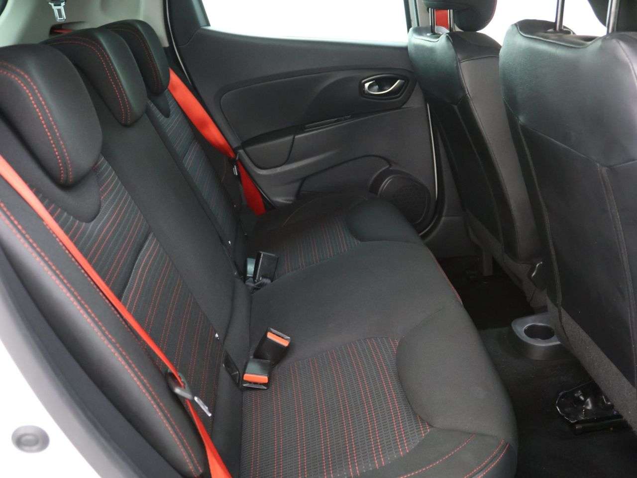 2016 RENAULT CLIO 2016 RENAULT CLIO