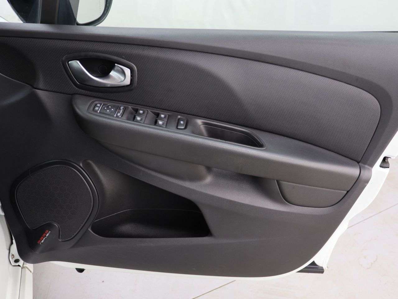 2016 RENAULT CLIO 2016 RENAULT CLIO