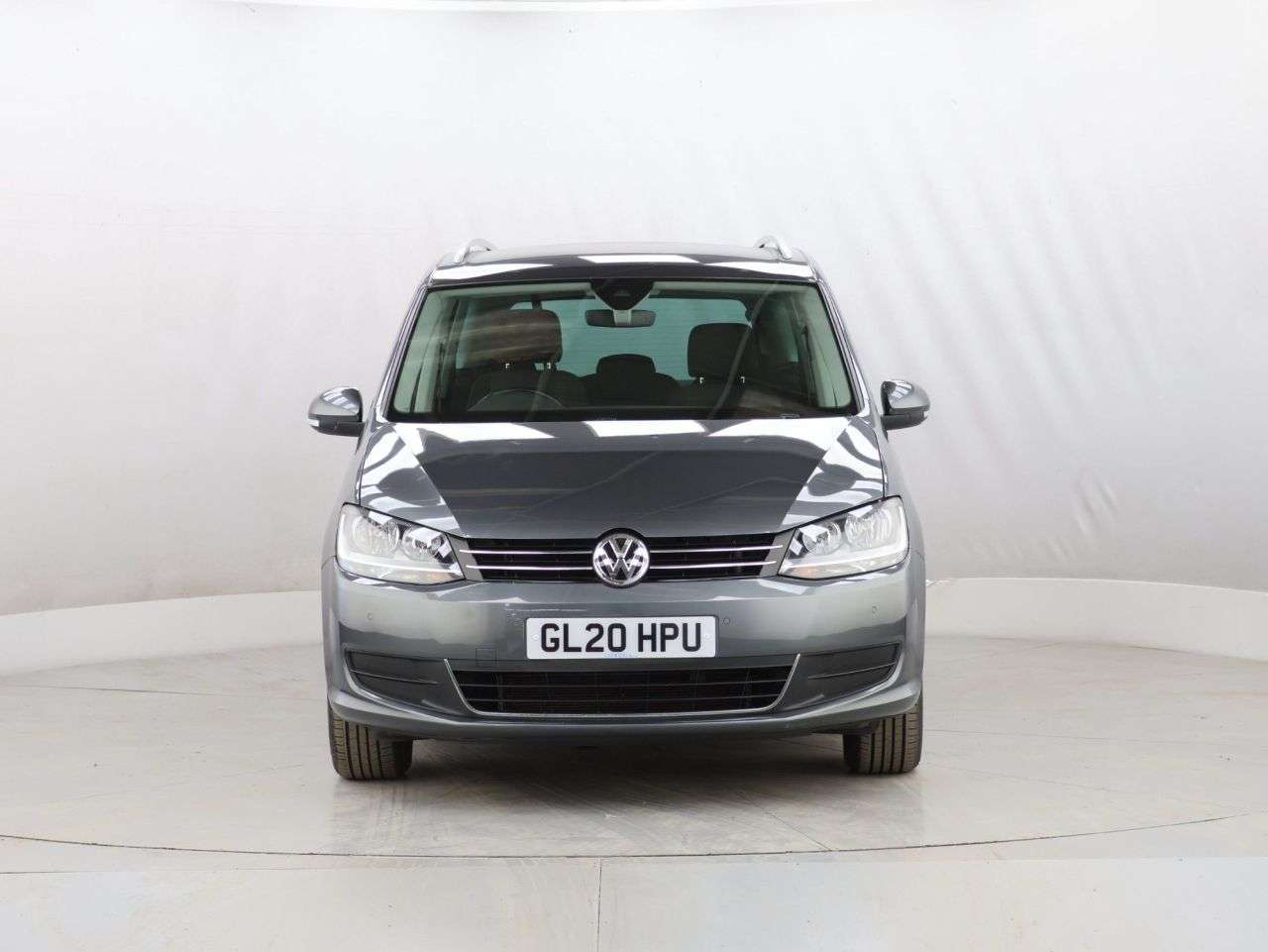 A 2020 VOLKSWAGEN SHARAN 2.0 TDI SE Nav MPV 5dr Diesel DSG Euro 6 (s/s) (150 ps) A 2020 VOLKSWAGEN SHARAN 2.0 TDI SE Nav MPV 5dr Diesel DSG Euro 6 (s/s) (150 ps)