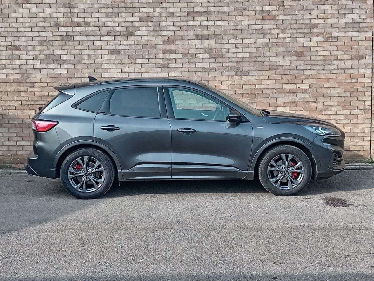 A 2021 FORD KUGA 1.5T EcoBoost ST-Line Edition SUV 5dr Petrol Manual Euro 6 (s/s) (150 ps) A 2021 FORD KUGA 1.5T EcoBoost ST-Line Edition SUV 5dr Petrol Manual Euro 6 (s/s) (150 ps)