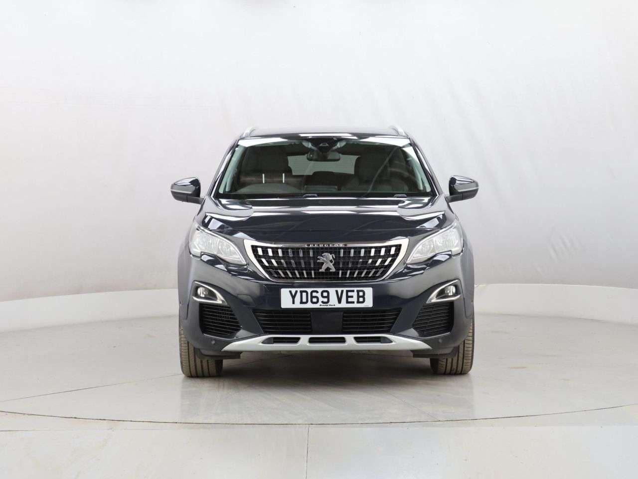 A 2019 PEUGEOT 3008 1.2 PureTech Allure SUV 5dr Petrol Manual Euro 6 (s/s) (130 ps) A 2019 PEUGEOT 3008 1.2 PureTech Allure SUV 5dr Petrol Manual Euro 6 (s/s) (130 ps)