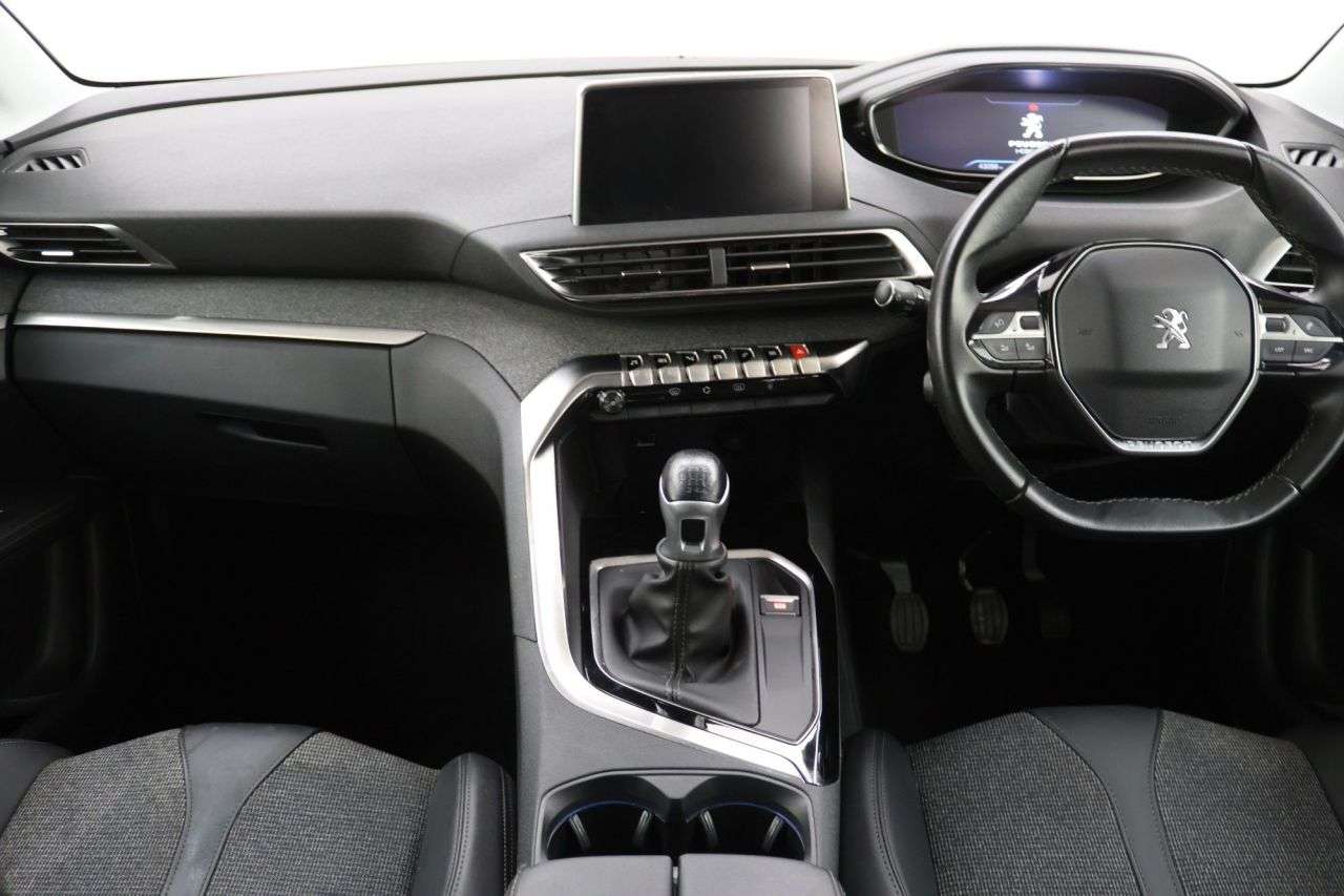 2019 PEUGEOT 3008 2019 PEUGEOT 3008