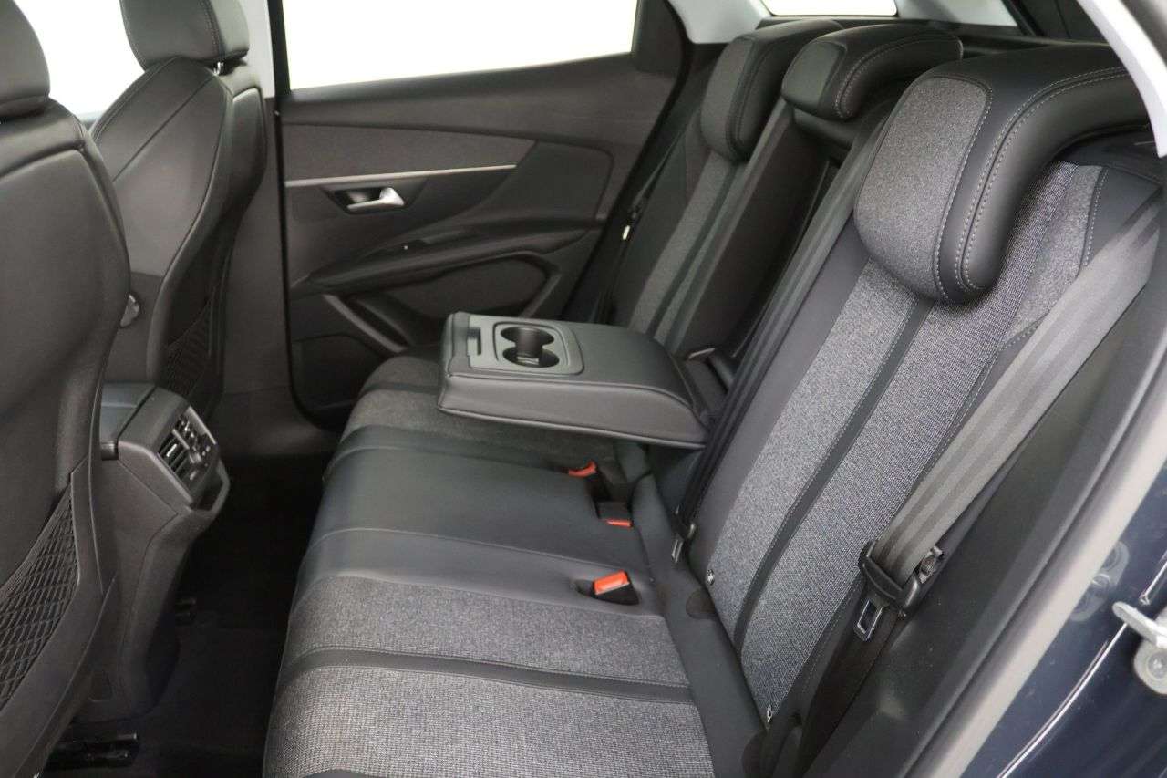 2019 PEUGEOT 3008 2019 PEUGEOT 3008