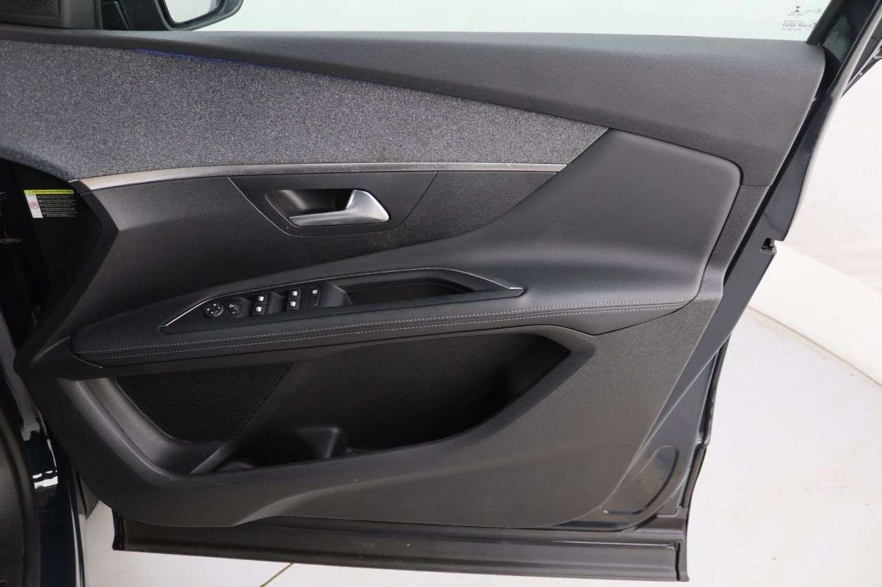 2019 PEUGEOT 3008 2019 PEUGEOT 3008