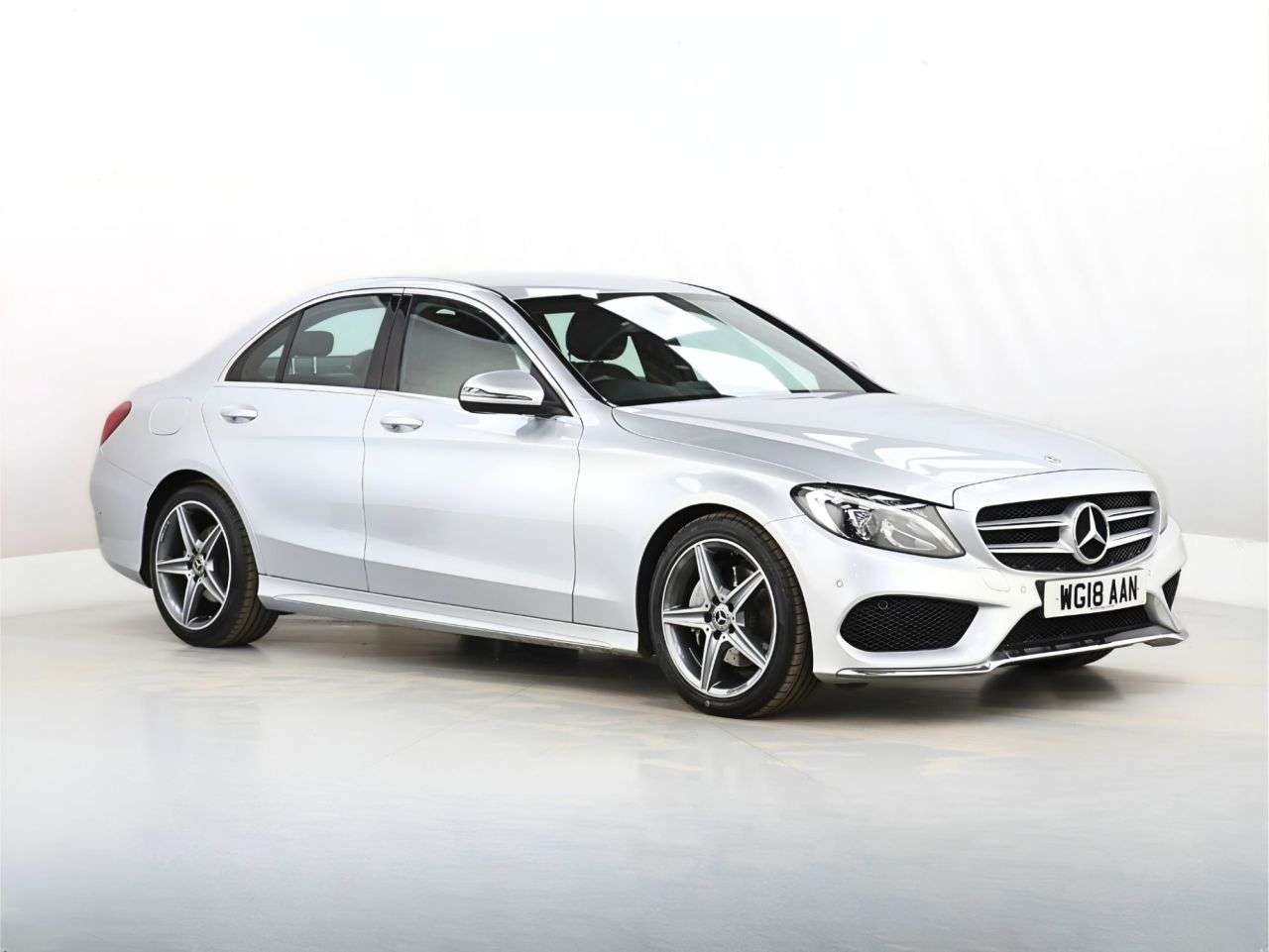 A 2018 MERCEDES-BENZ C CLASS 2.1 C220d AMG Line Saloon 4dr Diesel G-Tronic+ Euro 6 (s/s) (170 ps) A 2018 MERCEDES-BENZ C CLASS 2.1 C220d AMG Line Saloon 4dr Diesel G-Tronic+ Euro 6 (s/s) (170 ps)