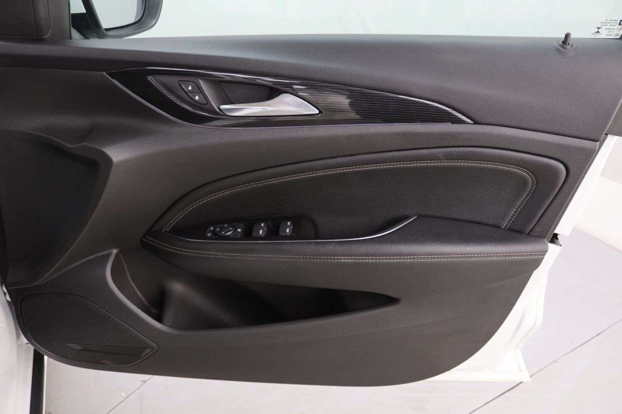 2017 VAUXHALL INSIGNIA 2017 VAUXHALL INSIGNIA