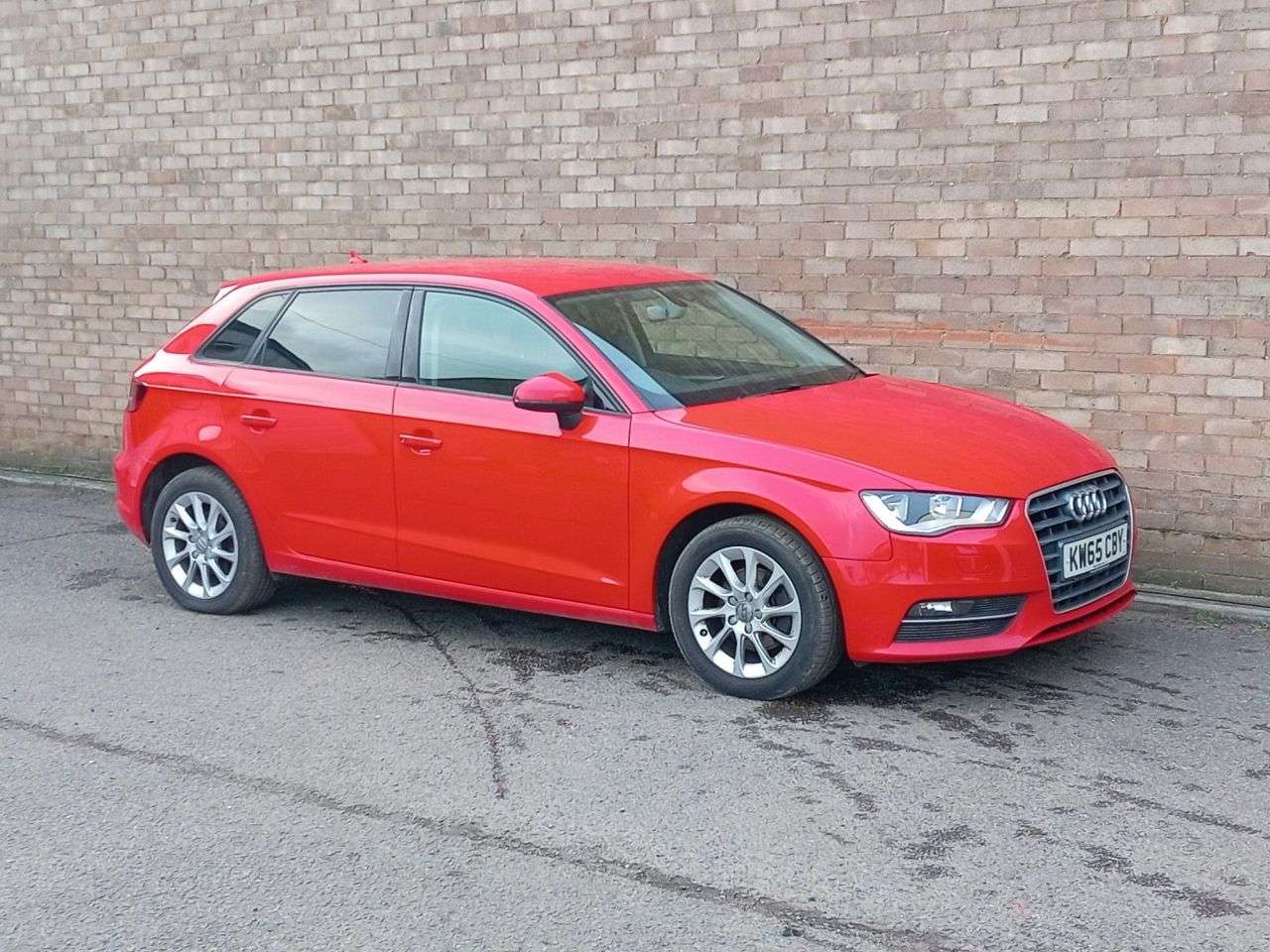 A 2015 AUDI A3 1.6 TDI SE Sportback 5dr Diesel Manual quattro Euro 6 (s/s) (110 ps) A 2015 AUDI A3 1.6 TDI SE Sportback 5dr Diesel Manual quattro Euro 6 (s/s) (110 ps)