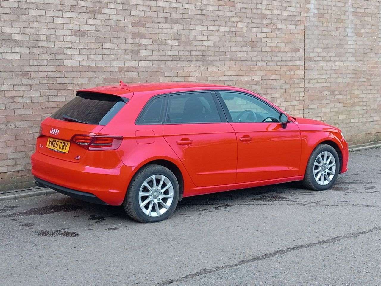 A 2015 AUDI A3 1.6 TDI SE Sportback 5dr Diesel Manual quattro Euro 6 (s/s) (110 ps) A 2015 AUDI A3 1.6 TDI SE Sportback 5dr Diesel Manual quattro Euro 6 (s/s) (110 ps)