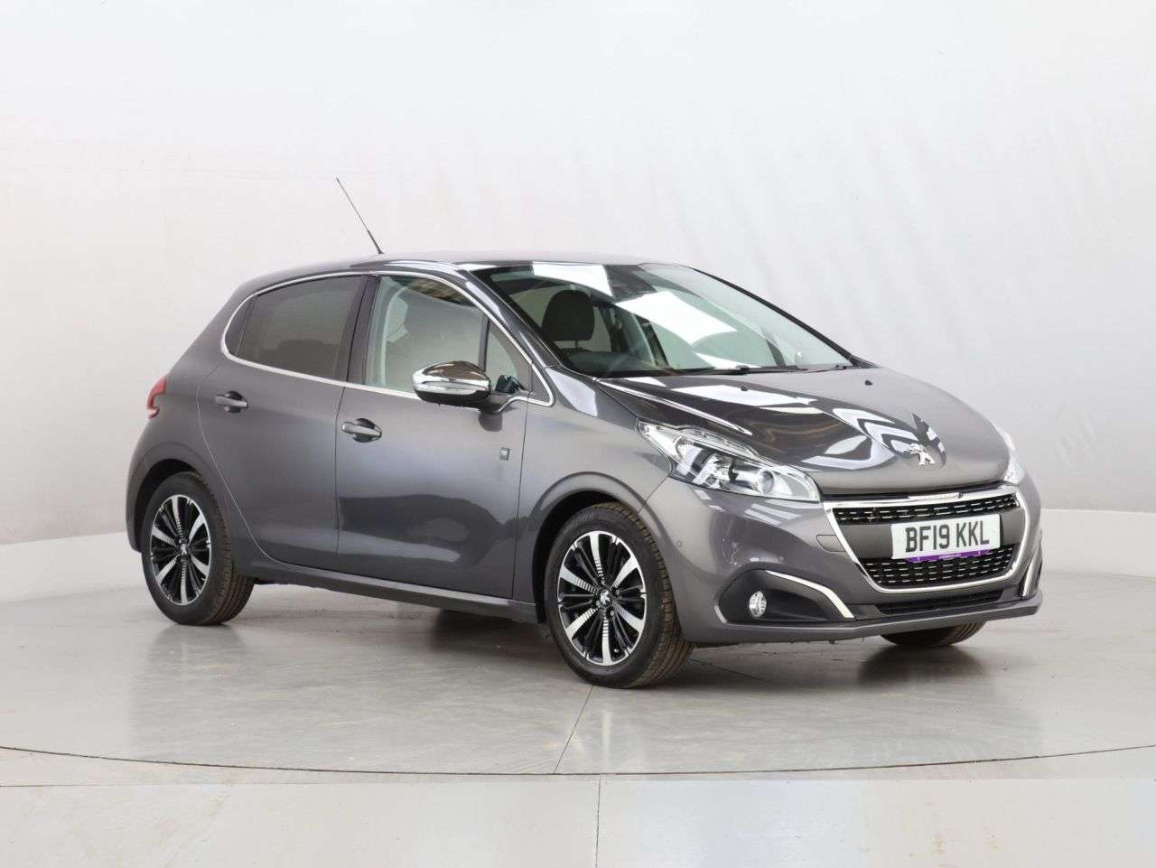 A 2019 PEUGEOT 208 1.2 PureTech Tech Edition Hatchback 5dr Petrol Manual Euro 6 (s/s) (82 ps) A 2019 PEUGEOT 208 1.2 PureTech Tech Edition Hatchback 5dr Petrol Manual Euro 6 (s/s) (82 ps)