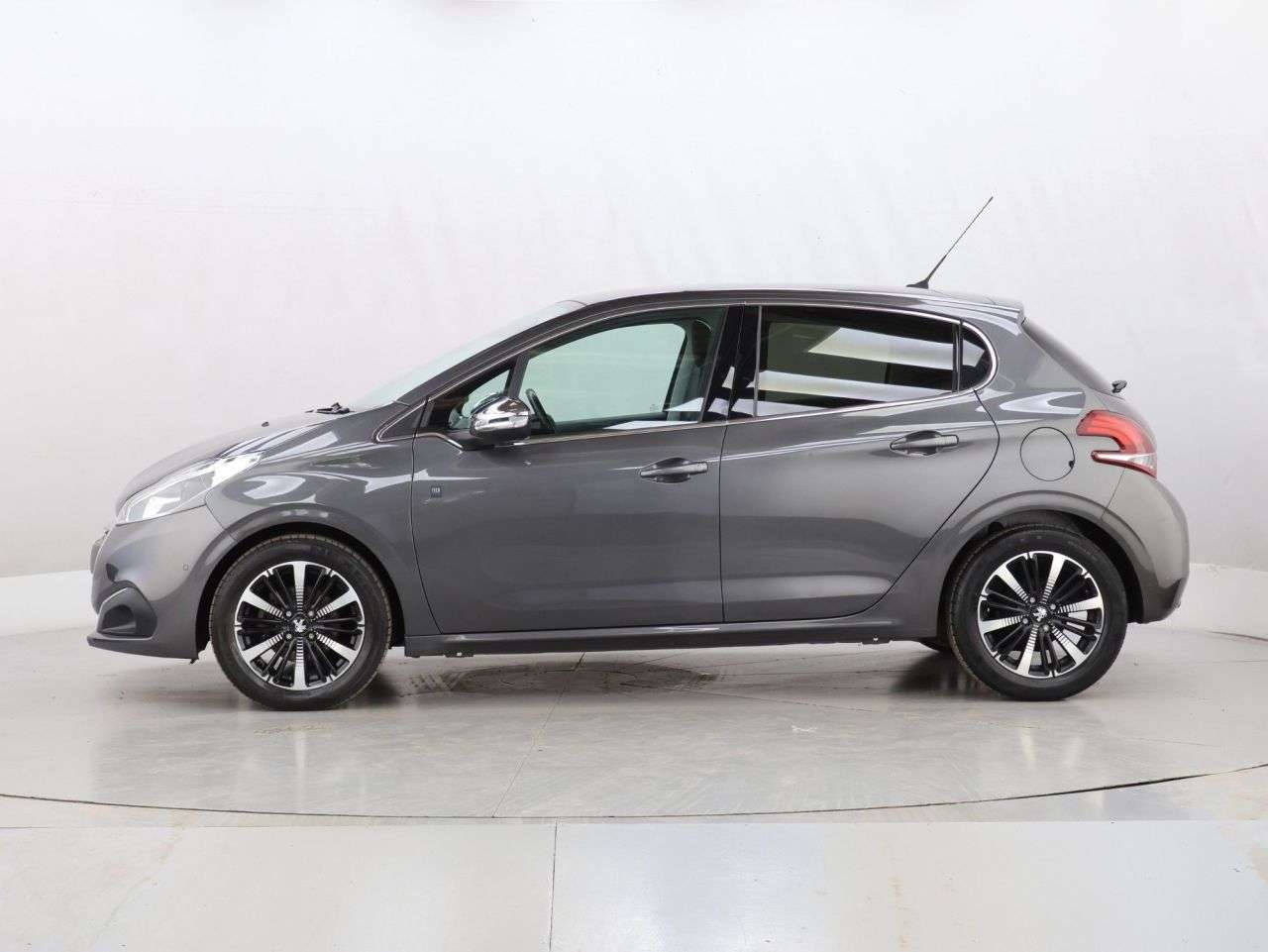 2019 PEUGEOT 208 2019 PEUGEOT 208