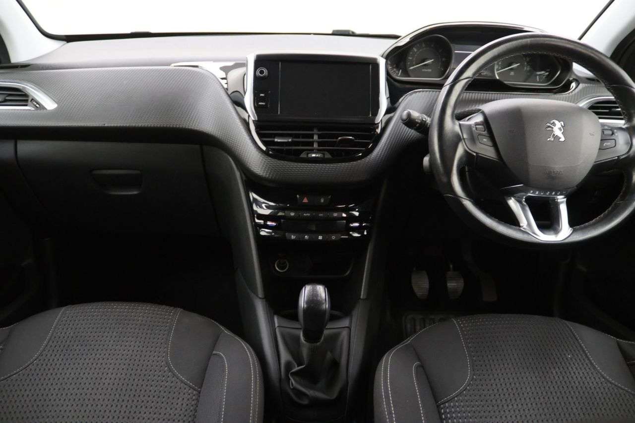 2019 PEUGEOT 208 2019 PEUGEOT 208