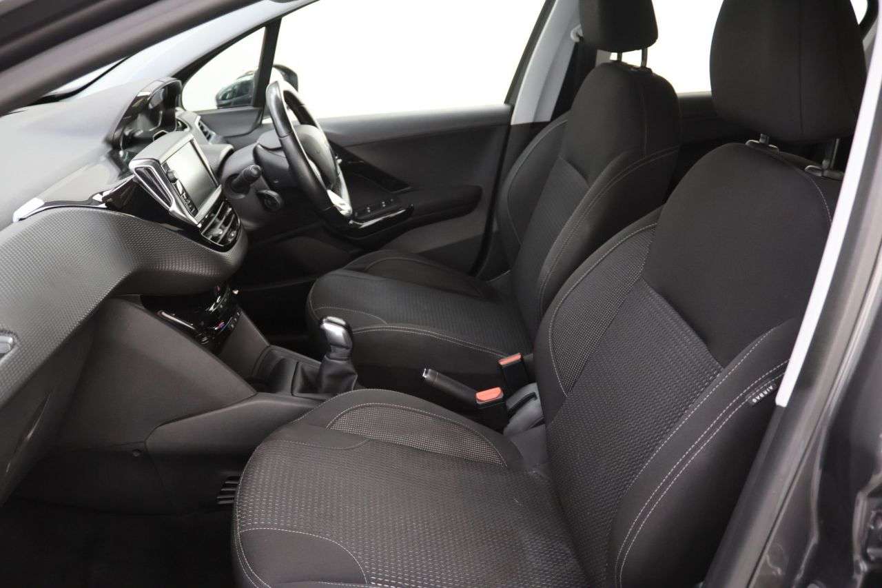 2019 PEUGEOT 208 2019 PEUGEOT 208