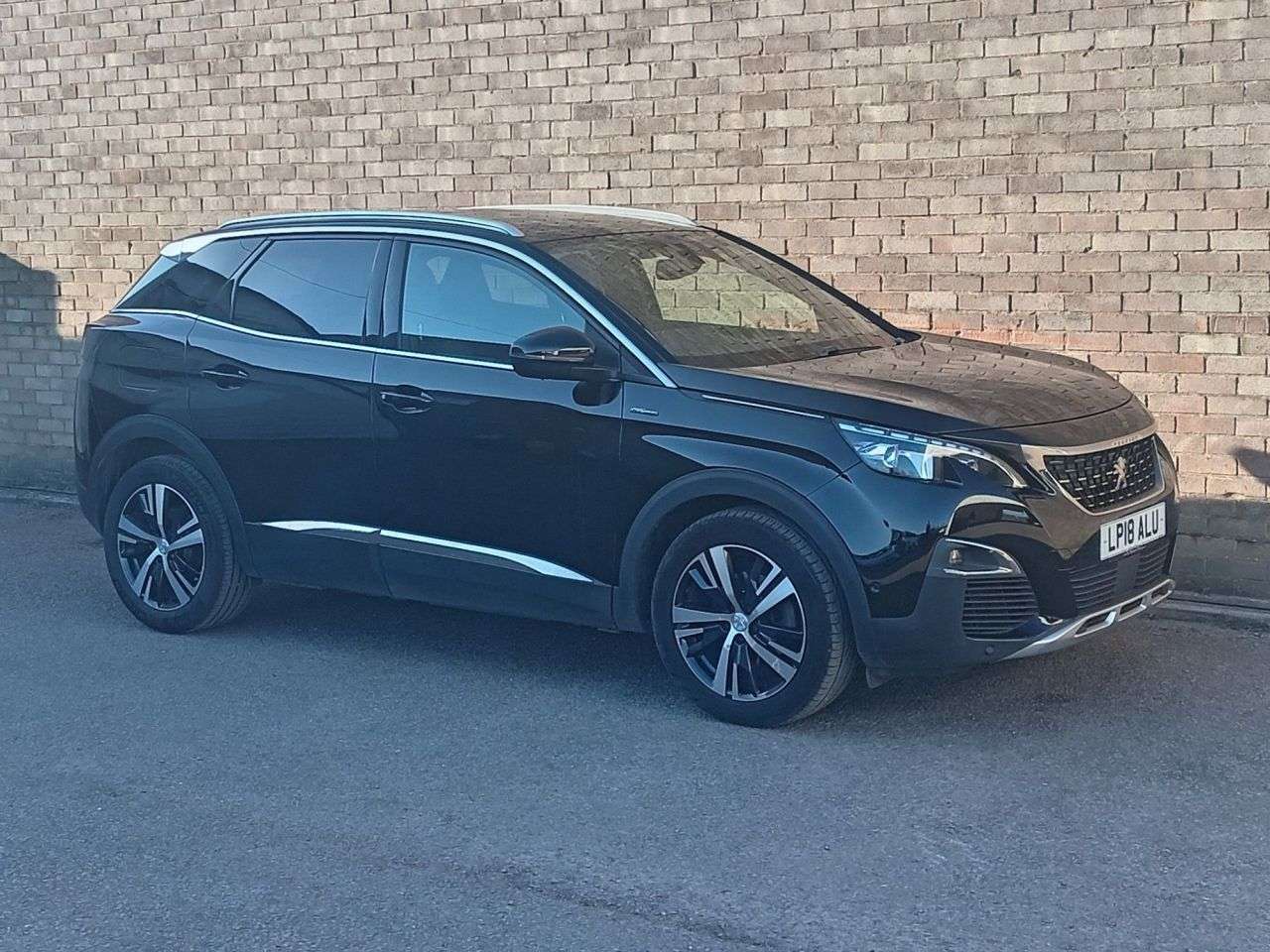 A 2018 PEUGEOT 3008 1.5 BlueHDi GT Line SUV 5dr Diesel EAT Euro 6 (s/s) (130 ps) A 2018 PEUGEOT 3008 1.5 BlueHDi GT Line SUV 5dr Diesel EAT Euro 6 (s/s) (130 ps)