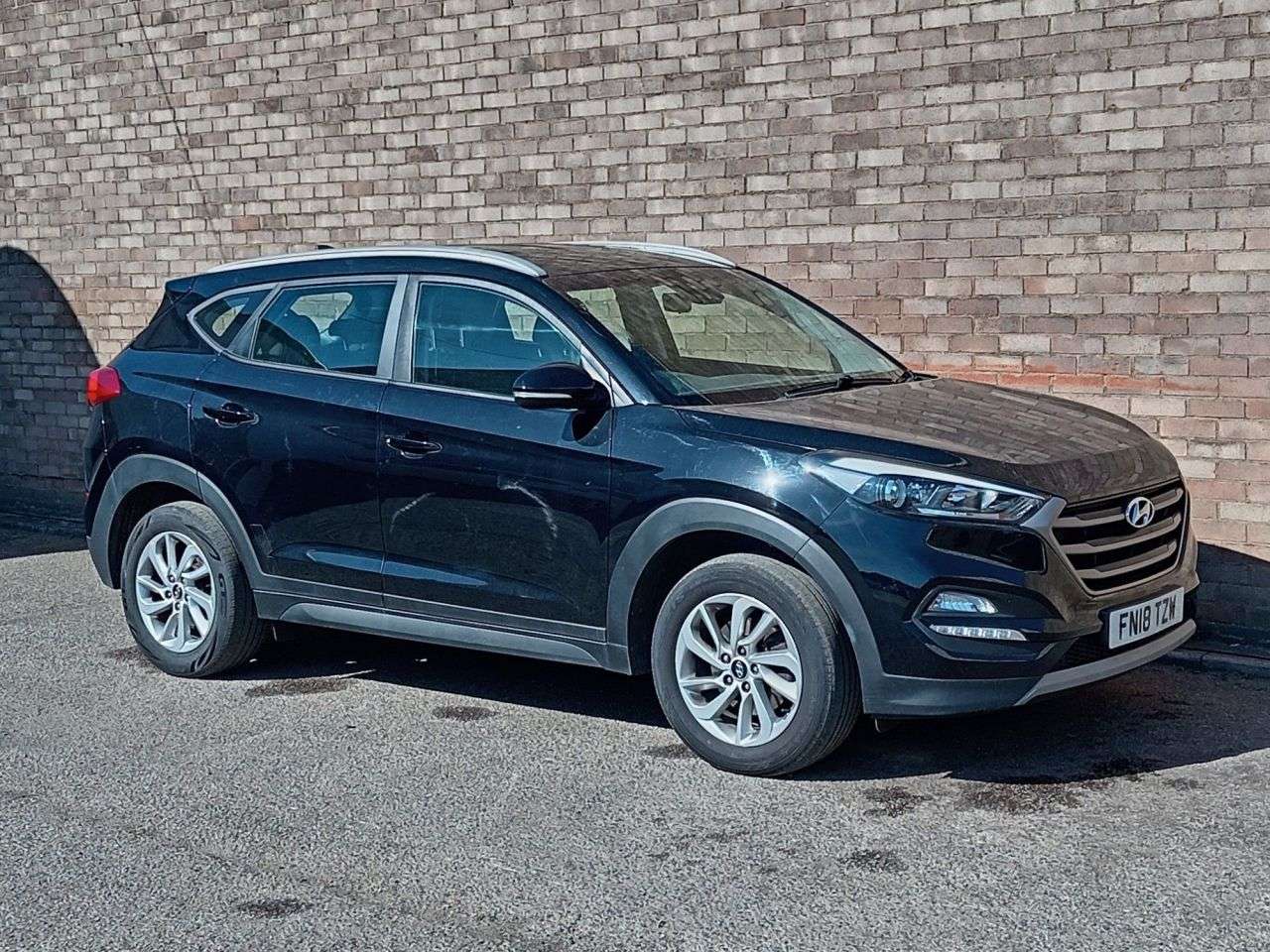 A 2018 HYUNDAI TUCSON 1.7 CRDi Blue Drive SE Nav SUV 5dr Diesel Manual Euro 6 (s/s) (116 ps) A 2018 HYUNDAI TUCSON 1.7 CRDi Blue Drive SE Nav SUV 5dr Diesel Manual Euro 6 (s/s) (116 ps)