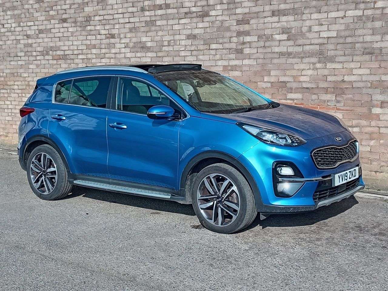 A 2019 KIA SPORTAGE 1.6 T-GDi 4 SUV 5dr Petrol Manual Euro 6 (s/s) (174 bhp) A 2019 KIA SPORTAGE 1.6 T-GDi 4 SUV 5dr Petrol Manual Euro 6 (s/s) (174 bhp)