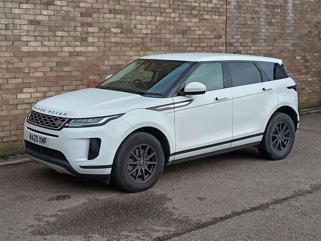 A 2020 LAND ROVER RANGE ROVER EVOQUE 2.0 D150 SUV 5dr Diesel Manual FWD Euro 6 (s/s) (150 ps) A 2020 LAND ROVER RANGE ROVER EVOQUE 2.0 D150 SUV 5dr Diesel Manual FWD Euro 6 (s/s) (150 ps)