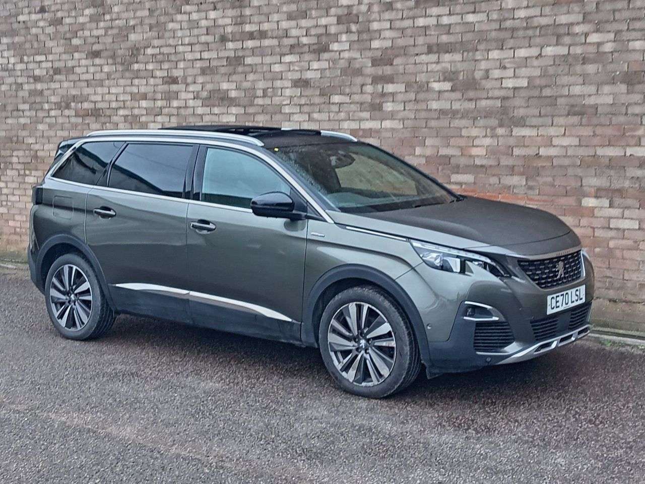 A 2020 PEUGEOT 5008 1.2 PureTech GT Line Premium SUV 5dr Petrol Manual Euro 6 (s/s) (130 ps) A 2020 PEUGEOT 5008 1.2 PureTech GT Line Premium SUV 5dr Petrol Manual Euro 6 (s/s) (130 ps)