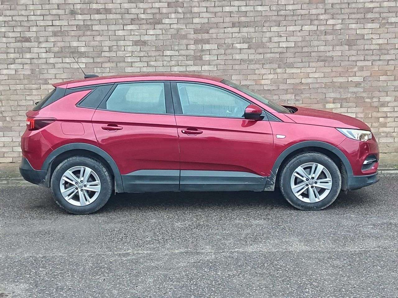 A 2018 VAUXHALL GRANDLAND X 1.6 Turbo D BlueInjection SE SUV 5dr Diesel Manual Euro 6 (s/s) (120 ps) A 2018 VAUXHALL GRANDLAND X 1.6 Turbo D BlueInjection SE SUV 5dr Diesel Manual Euro 6 (s/s) (120 ps)