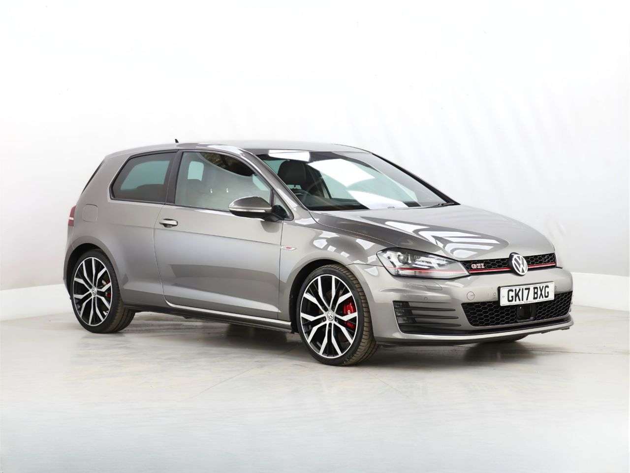 A 2017 VOLKSWAGEN GOLF 2.0 TSI BlueMotion Tech GTI Performance Hatchback 3dr Petrol Manual Euro 6 A 2017 VOLKSWAGEN GOLF 2.0 TSI BlueMotion Tech GTI Performance Hatchback 3dr Petrol Manual Euro 6