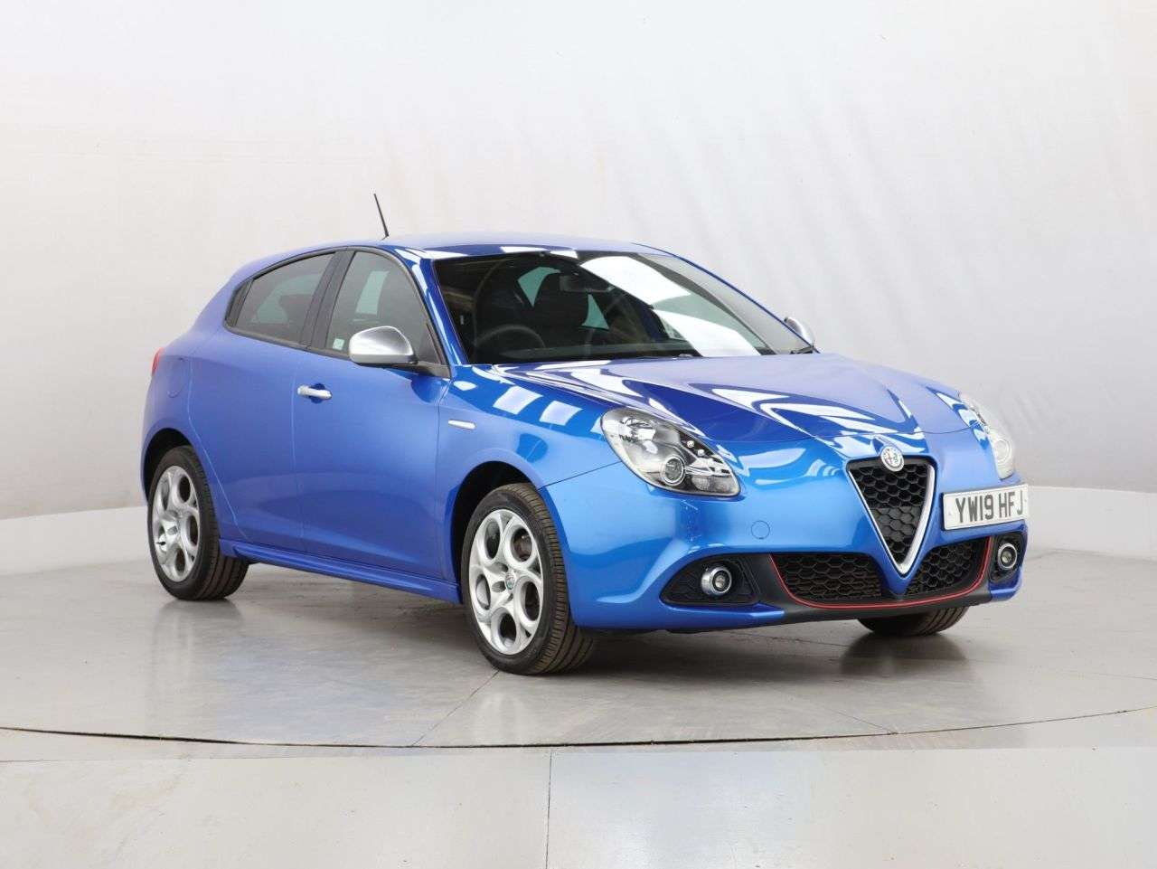 A 2019 ALFA ROMEO GIULIETTA 1.4 TB Sport Hatchback 5dr Petrol Manual Euro 6 (s/s) (120 bhp) A 2019 ALFA ROMEO GIULIETTA 1.4 TB Sport Hatchback 5dr Petrol Manual Euro 6 (s/s) (120 bhp)