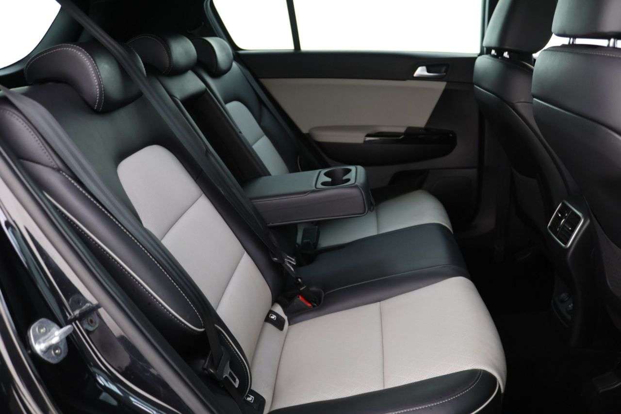 A 2021 KIA SPORTAGE 1.6 T-GDi GT-Line SUV 5dr Petrol Manual Euro 6 (s/s) (174 bhp) A 2021 KIA SPORTAGE 1.6 T-GDi GT-Line SUV 5dr Petrol Manual Euro 6 (s/s) (174 bhp)