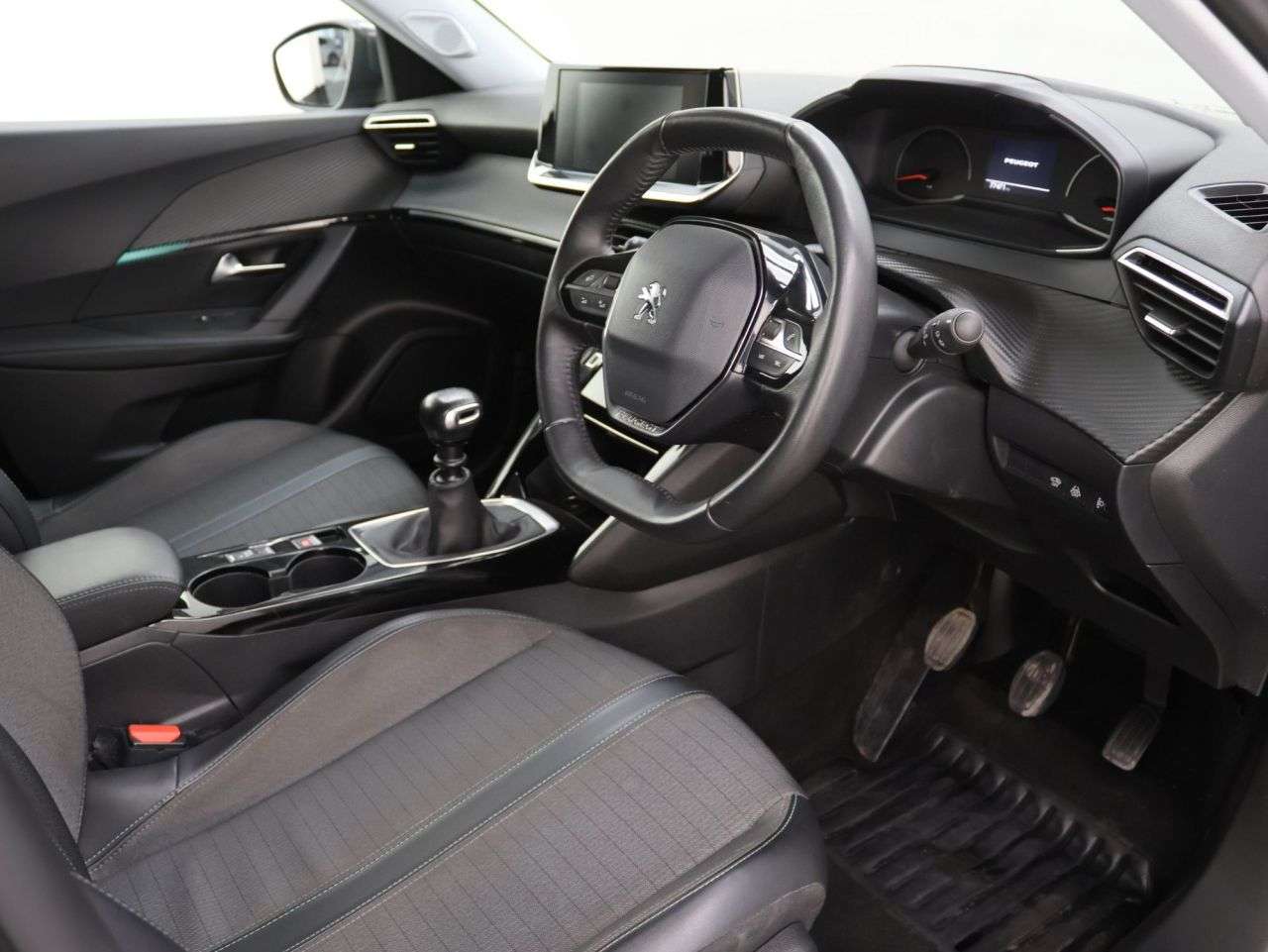 2021 PEUGEOT 2008 2021 PEUGEOT 2008