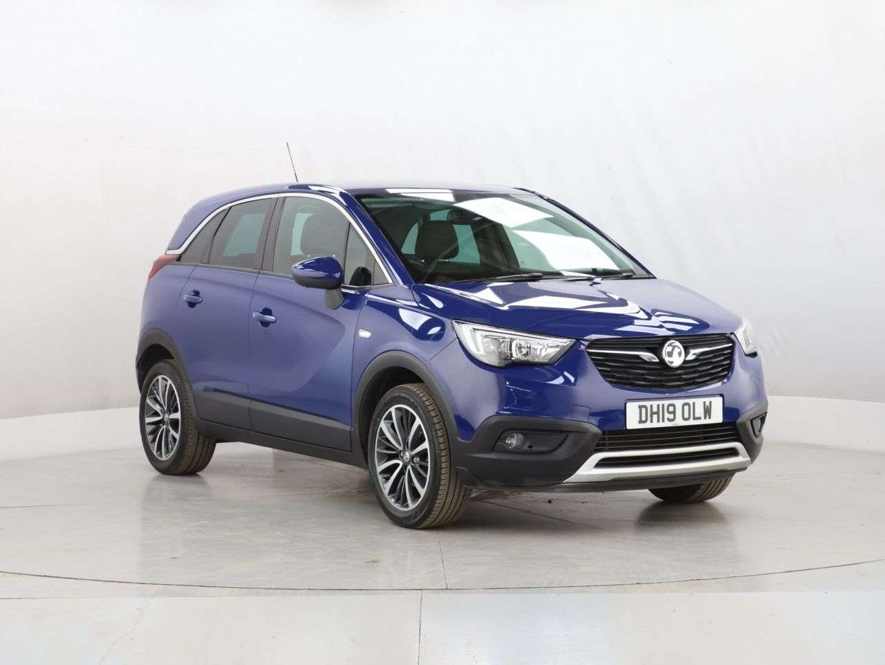 A 2019 VAUXHALL CROSSLAND X 1.2 Turbo GPF Elite Nav SUV 5dr Petrol Auto Euro 6 (s/s) (110 ps) A 2019 VAUXHALL CROSSLAND X 1.2 Turbo GPF Elite Nav SUV 5dr Petrol Auto Euro 6 (s/s) (110 ps)