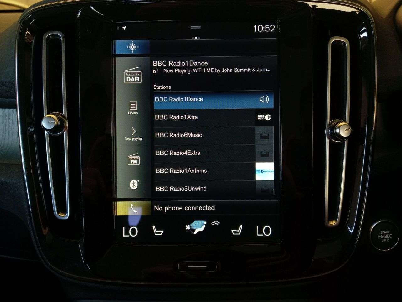 2021 VOLVO XC40 2021 VOLVO XC40