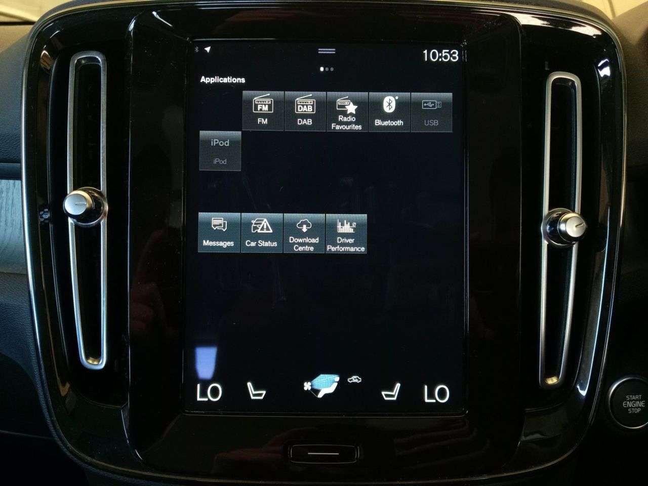 2021 VOLVO XC40 2021 VOLVO XC40