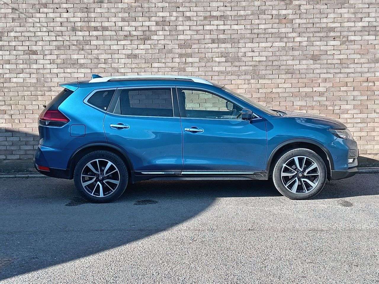 A 2018 NISSAN X-TRAIL 1.6 dCi Tekna SUV 5dr Diesel Manual Euro 6 (s/s) (130 ps) A 2018 NISSAN X-TRAIL 1.6 dCi Tekna SUV 5dr Diesel Manual Euro 6 (s/s) (130 ps)